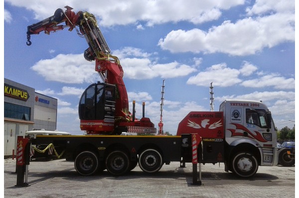 50 tonluk satılık vinç